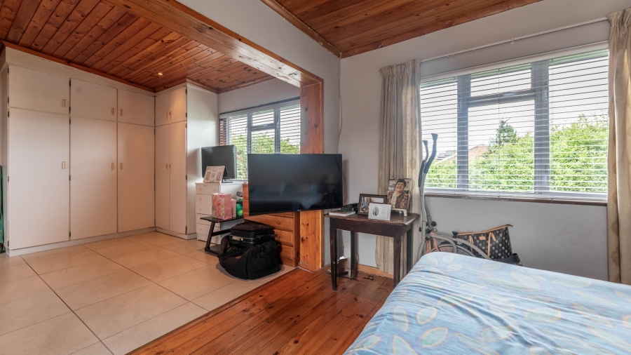 3 Bedroom Property for Sale in Bothasig Western Cape